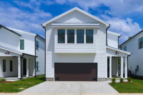 Peek-A-Bay by Gold Star Vacation Rentals